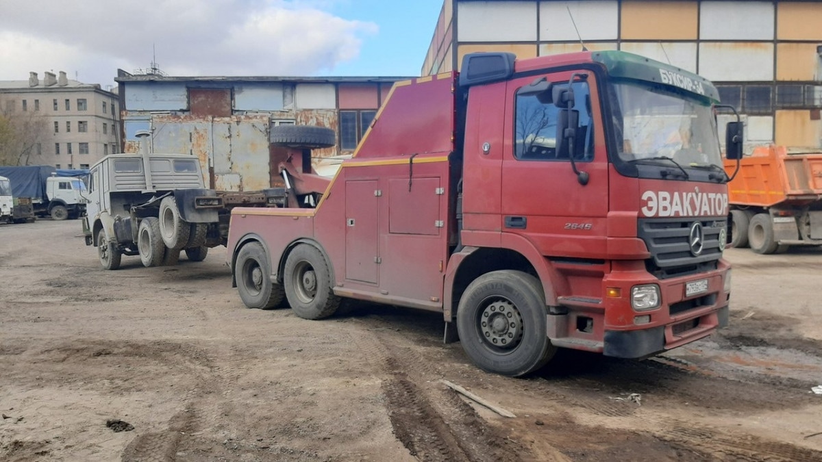 Грузовой эвакуатор Mercedes-Benz Actros 2645 в аренду Нижнекамске  круглосуточно - низкая цена